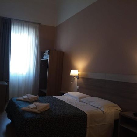 Hhb Hotel Firenze Bagian luar foto