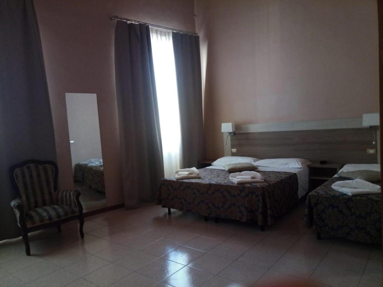 Hhb Hotel Firenze Bagian luar foto